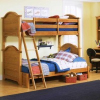 Двоярусне ліжко "Вагончик-Плюс"